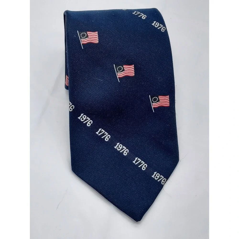 Vintage JCPenney 1776-1976 Bicentennial Tie Navy Blue American Flag Patriotic